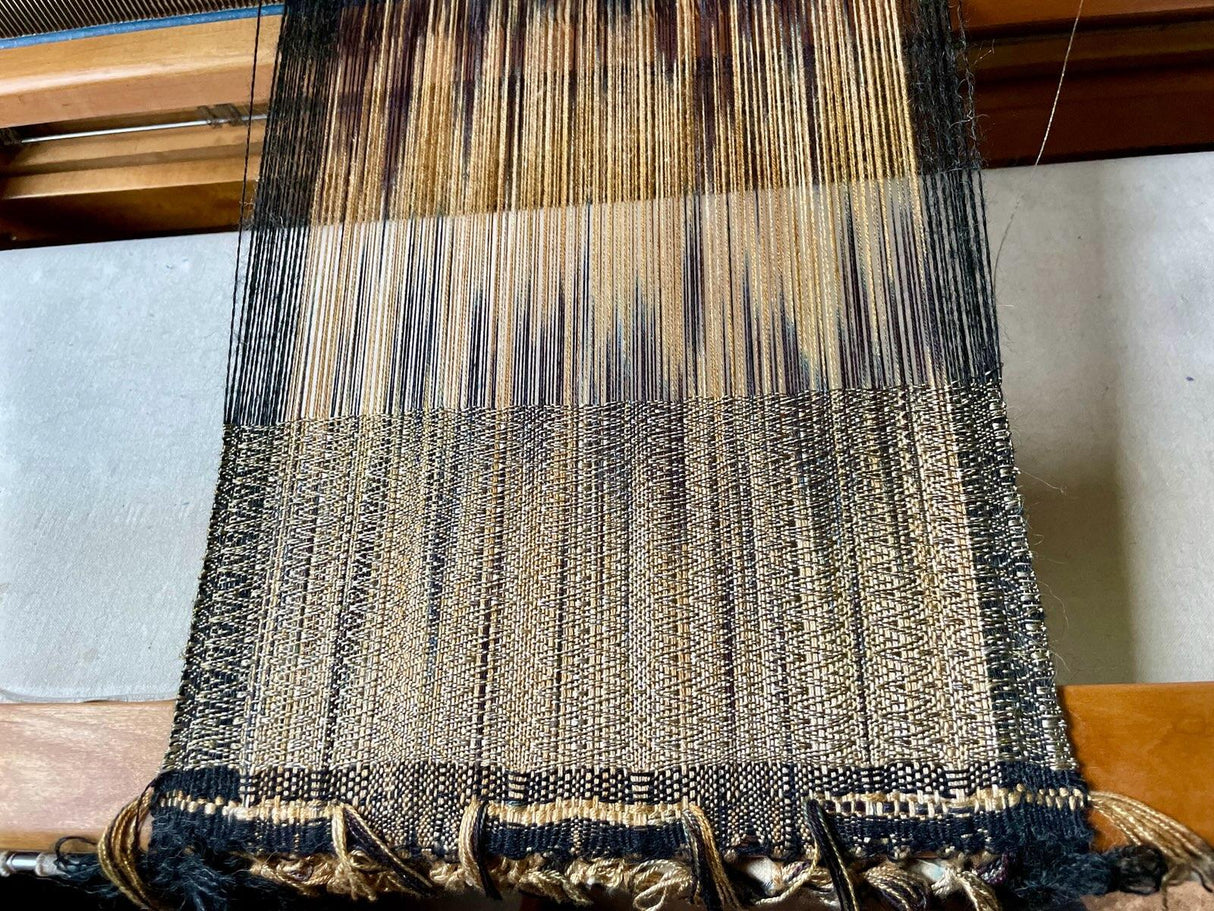 Black Gold Rose Spooled Warp